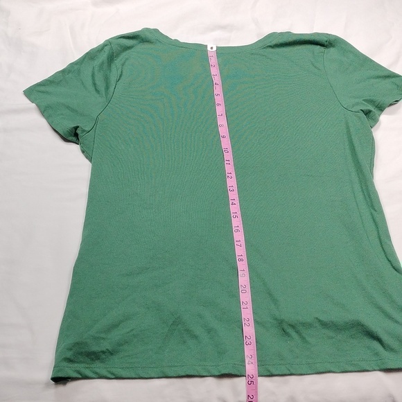 Keep Your Kiss Women's V- Neck T Shirt Size Large - Picture 7 of 10